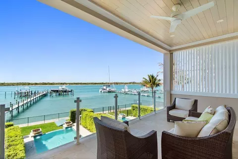 1470 E Seaway Dr E #4, Fort Pierce, FL 34949