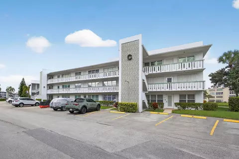 312 Wellington C, West Palm Beach, FL 33417