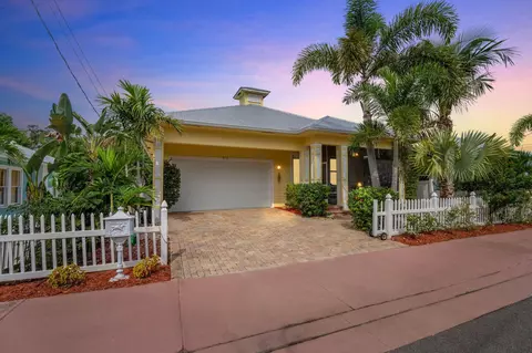 412 SW Akron Ave, Stuart, FL 34994