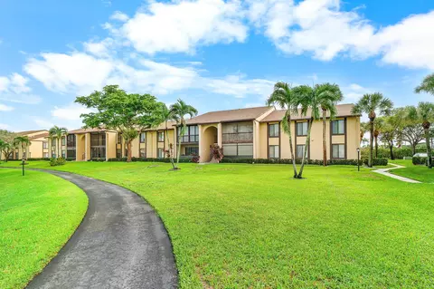 826 Sky Pine Way #G2, Greenacres, FL 33415