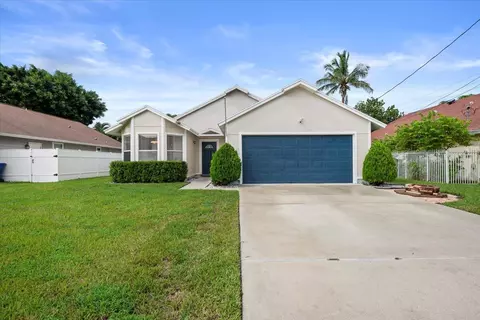 6053 Lucerne St, Jupiter, FL 33458
