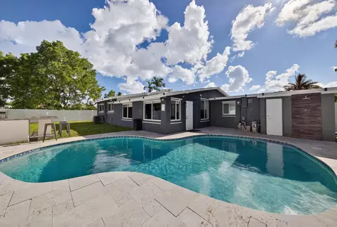 1700 NW 28 Ave, Fort Lauderdale, FL 33311