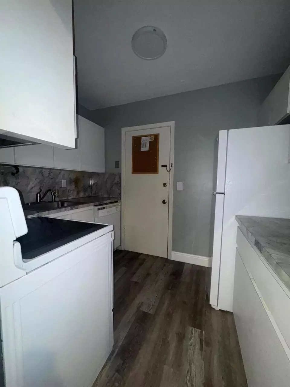 Kitchen - 400 S Cypress Rd #406, Pompano Beach, FL 33060 photo 1 of 1
