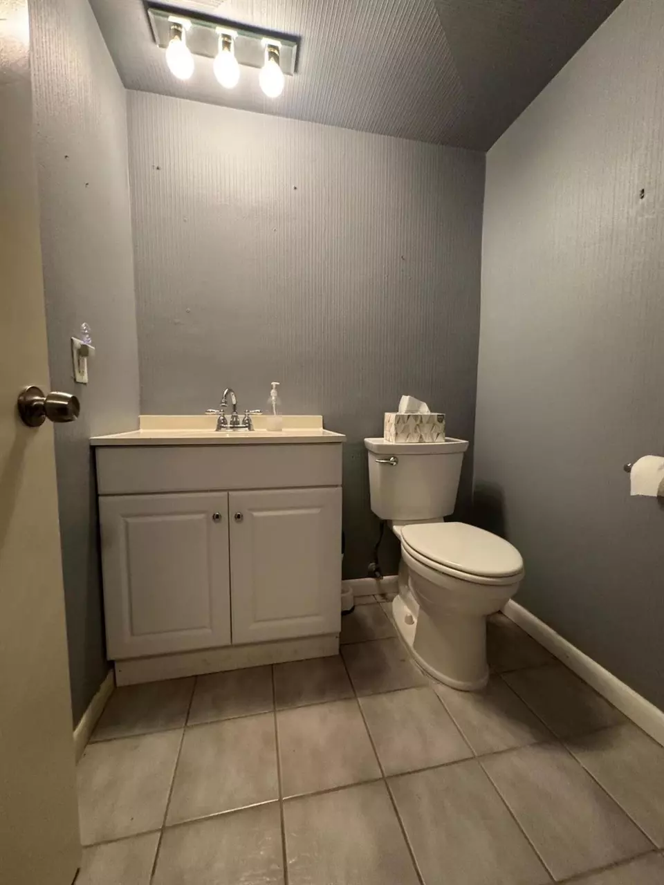 Bath - 400 S Cypress Rd #406, Pompano Beach, FL 33060 photo 5 of 5