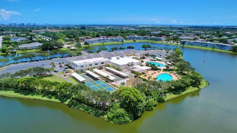 7 Dorchester A, West Palm Beach, FL 33417