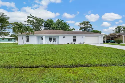1713 SE Haverford St, Port Saint Lucie, FL 34983