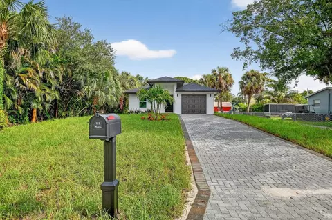4901 Alberta, West Palm Beach, FL 33417