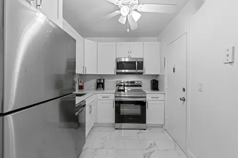 418 S Cypress Rd #128, Pompano Beach, FL 33060