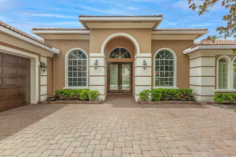 8813 Bally Bunion Rd, Port Saint Lucie, FL 34986