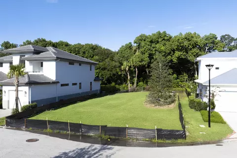 1125 Prosperity Village Dr, North Palm Beach, FL 33410