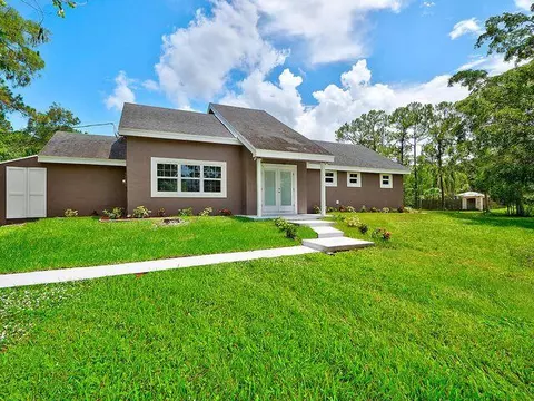 16280 E Derby Dr E, The Acreage, FL 33470