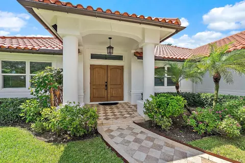 12 Bentwood, Palm Beach Gardens, FL 33418