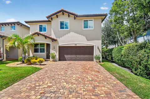 6789 Langdon Way, Lake Worth, FL 33463