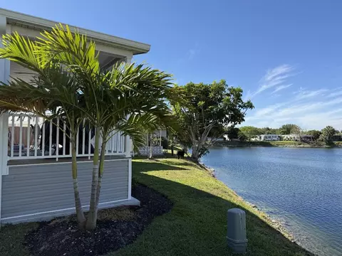 6881 NW 43rd Ter, Coconut Creek, FL 33073