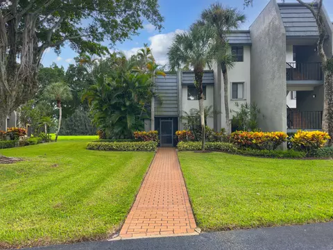 4803 Esedra Ct, Lake Worth, FL 33467