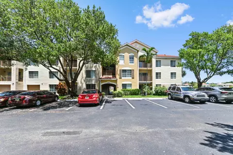 4240 San Marino Blvd #108, West Palm Beach, FL 33409