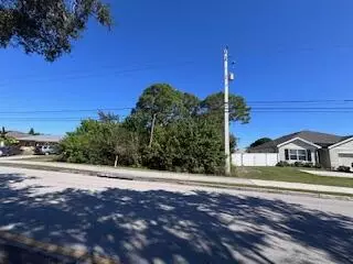 2249 SE Lennard Rd, Port St Lucie, FL 34952