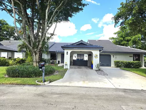 10039 Hickorywood Pl, Boynton Beach, FL 33437