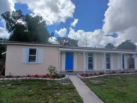 216 NE Prima Vista Blvd, Port Saint Lucie, FL 34983
