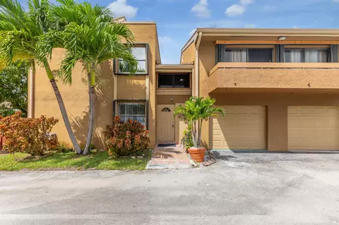 8409 S Missionwood #C-43, Miramar, FL 33025