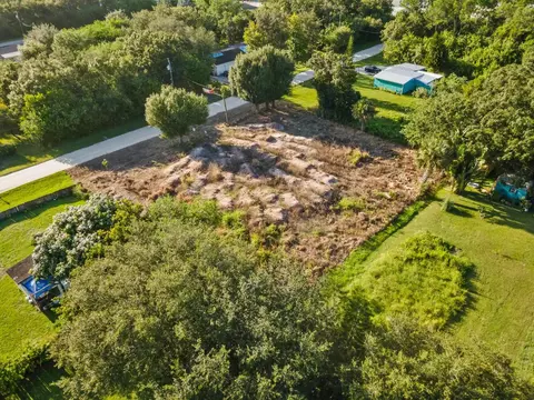 8720 92nd Ave, Vero Beach, FL 32967