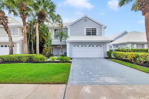 9302 Heathridge Dr, West Palm Beach, FL 33411