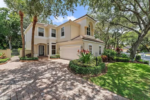 32 Grand Bay Cir, Juno Beach, FL 33408