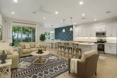 4 Nottingham Pl, Boynton Beach, FL 33426