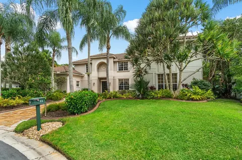 12 Martinique Cv, Palm Beach Gardens, FL 33418