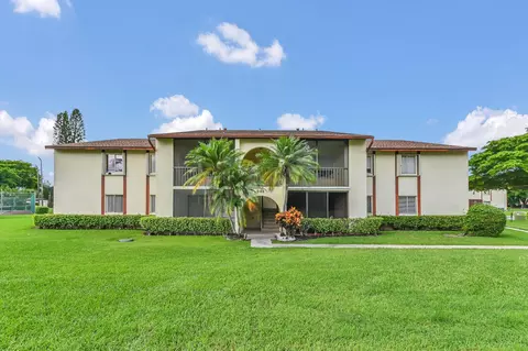 4759 Sable Pne #C2, West Palm Beach, FL 33417
