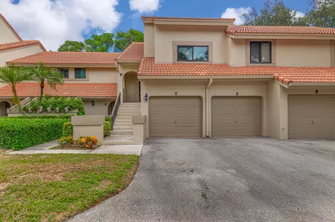 5600 Coach House Cir #G, Boca Raton, FL 33486