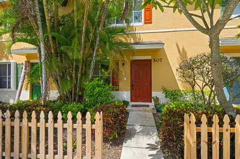 507 E Coast Ave, Lantana, FL 33462