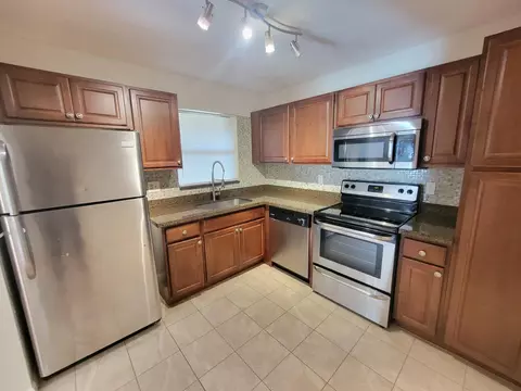 2539 NW 49 Ter #703, Coconut Creek, FL 33063