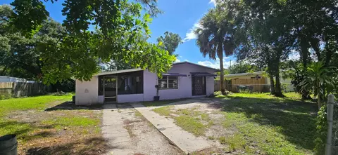 208 N 40th, Fort Pierce, FL 34947
