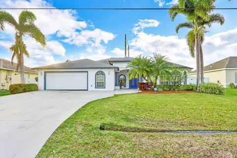 2548 SW Edgarce St, Port Saint Lucie, FL 34953