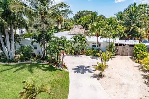 70 Fairview E, Tequesta, FL 33469