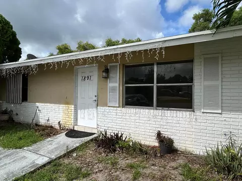 1891 Keenland, West Palm Beach, FL 33415