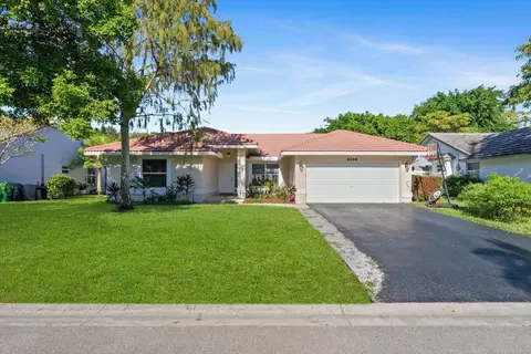 2330 NW 95th Ter, Coral Springs, FL 33065