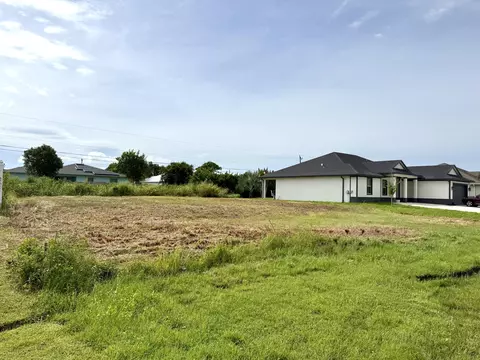 1867 SW Hickock Ter, Port St Lucie, FL 34953