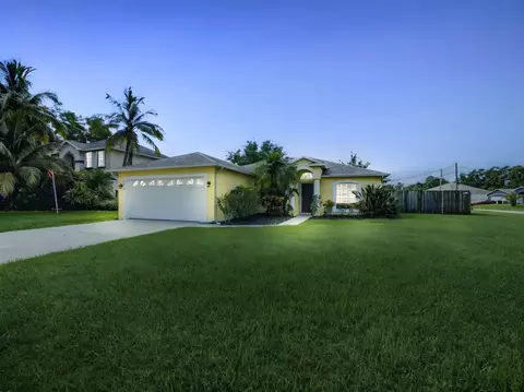 5323 NW Perez Ct, Port Saint Lucie, FL 34983
