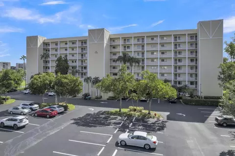7260 Kinghurst #508, Delray Beach, FL 33446