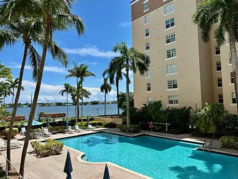 1801 N Flagler Dr #233, West Palm Beach, FL 33407