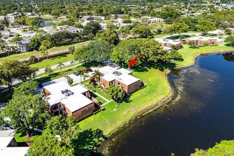 2809 28th Ln, Greenacres, FL 33463