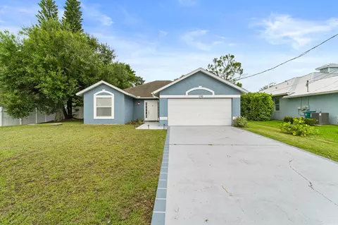 590 SW Jeanne Ave, Port Saint Lucie, FL 34953