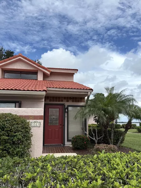 3521 SE Sandpiper Ct, Port Saint Lucie, FL 34952