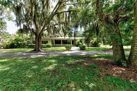 860 27th Ave, Vero Beach, FL 32960