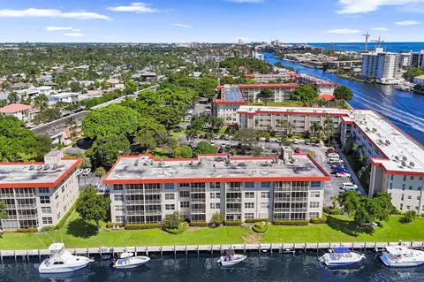 3050 NE 48th Ct #303, Lighthouse Point, FL 33064