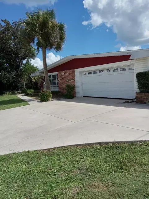 406 Leeland Heights Blvd E, Lehigh Acres, FL 33936