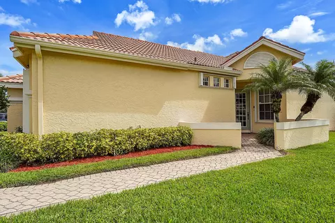 627 SW Saint Thomas Cv, Port Saint Lucie, FL 34986