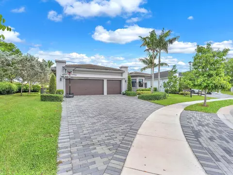 10945 Moore Dr, Parkland, FL 33076